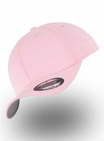 Flexfit by Yupoong Fitted Baseball cap Pink