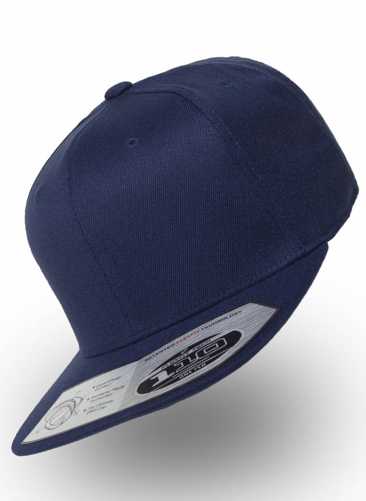 Reactor Flikkeren oven Blauwe snapback cap met eigen ontwerp. De Flexfit 110F! - 123-Borduren:  Your Personalised headwear