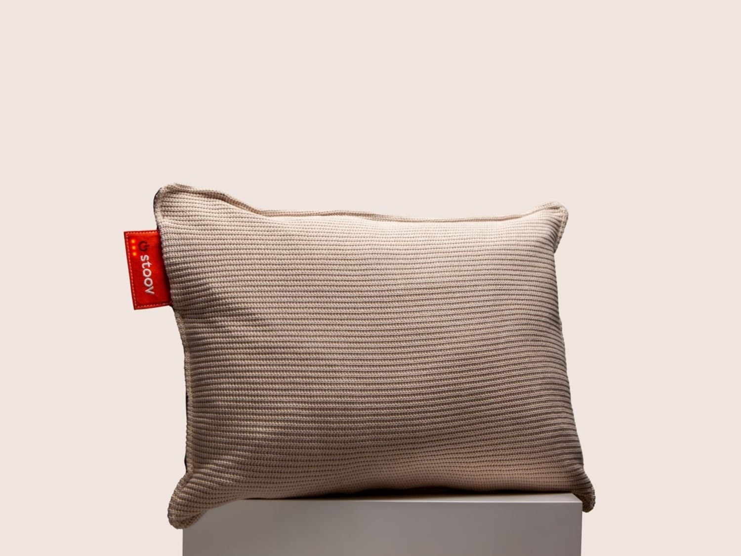 Stoov® Ploov Knitted 45 x 60 heated throw pillow Stoov® Cordless