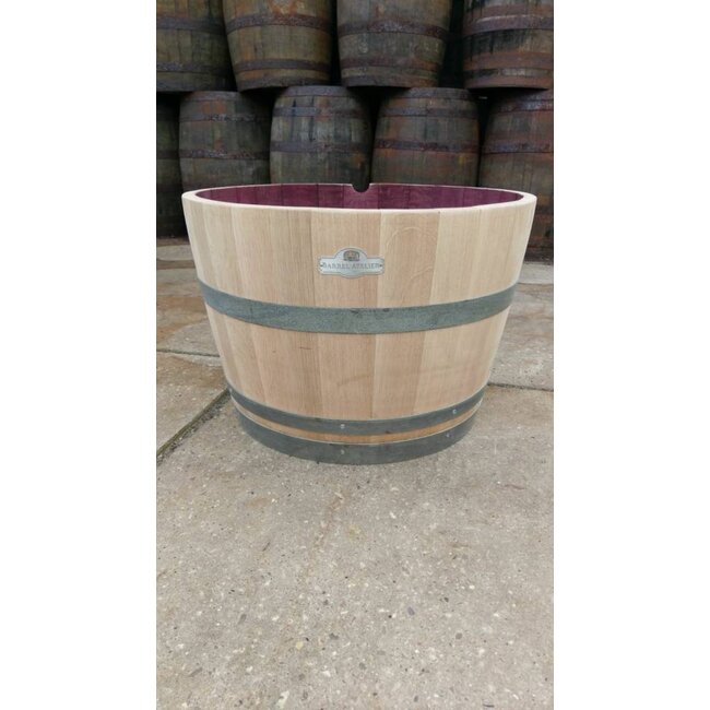 Wine barrel tub