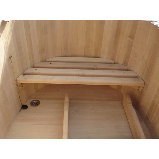 Luxurious oval bathtub large