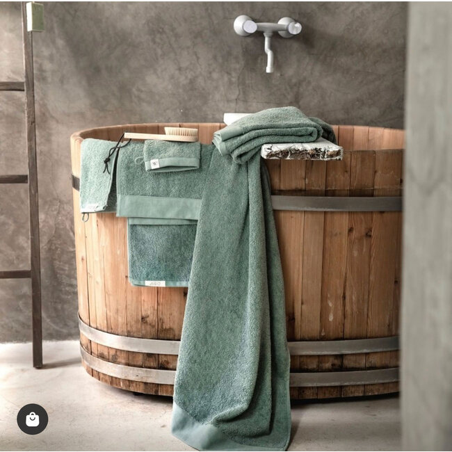 Luxe ovale badkuip middel robinia