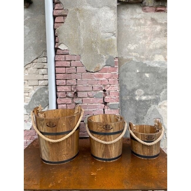 Wooden bucket  'Dark oil'