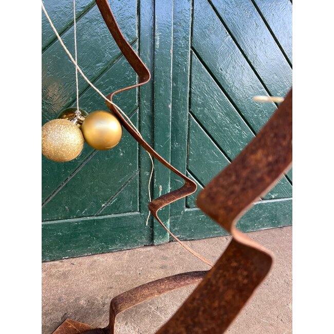 BA Limited Edition Christmas Tree 'Rings'