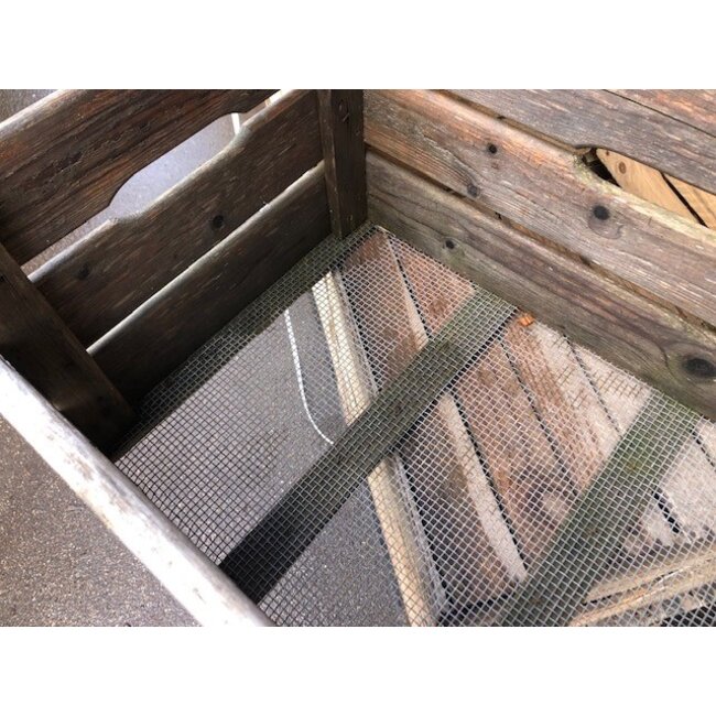 Fruit Crate Big with mesh bottom