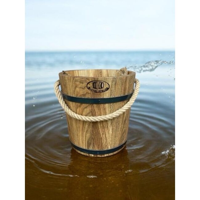 Wooden bucket  'Dark oil'