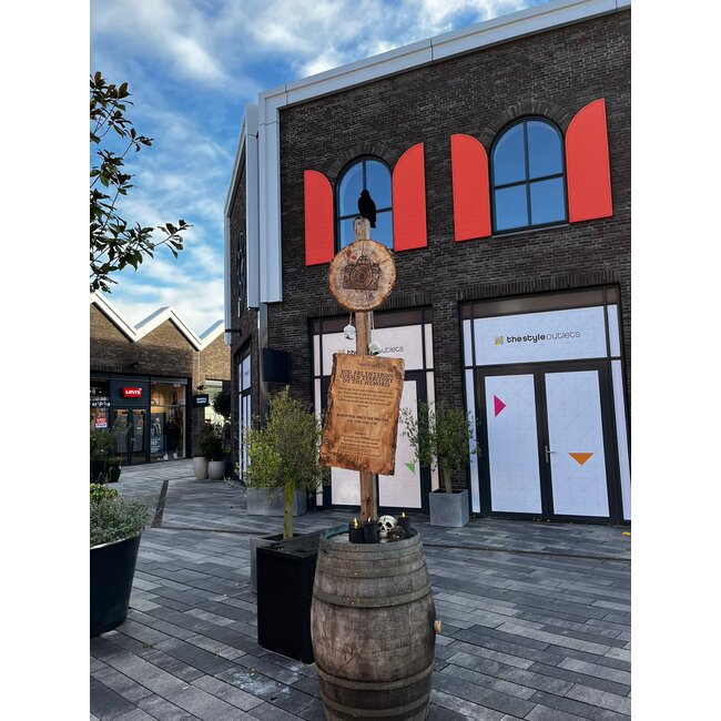 Wijnvat "The Pillar" met Houten Paal – Extra Verzwaard voor Prikkabels - Verhuur