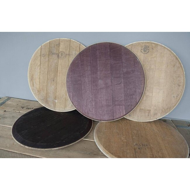 Wine barrel lid
