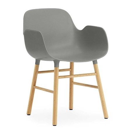 Normann Copenhagen Lehnstuhl Form grau braun Kunststoff holz 56x52x80cm