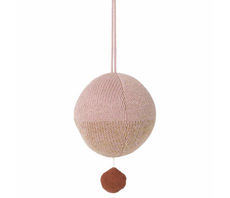 Ferm Living Mobile mit Musik gestrickte Baumwolle Ball rosa Ø10cm