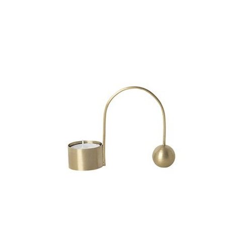 Ferm Living Portavelas equilibrio oro metal 10.6x9x2.6cm