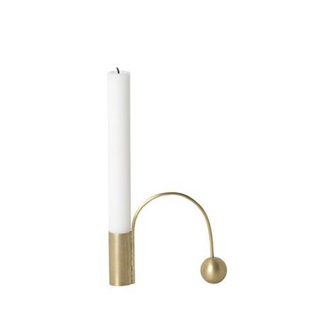 Ferm Living Bilancia candlestick in metallo dorato 12,5x9x2,6cm