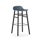 Normann Copenhagen Tabouret forme bleu bois plastique noir 53x45x87cm