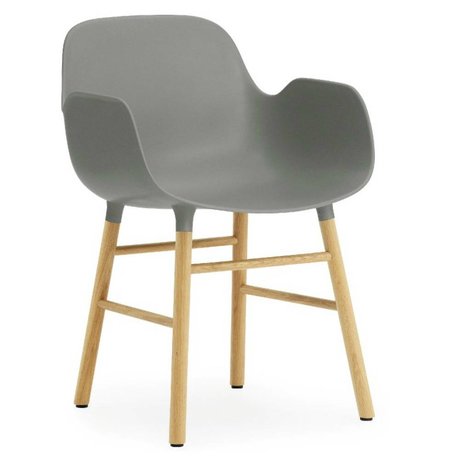 Normann Copenhagen Lænestol form grå plast eg 79,8x56x52cm