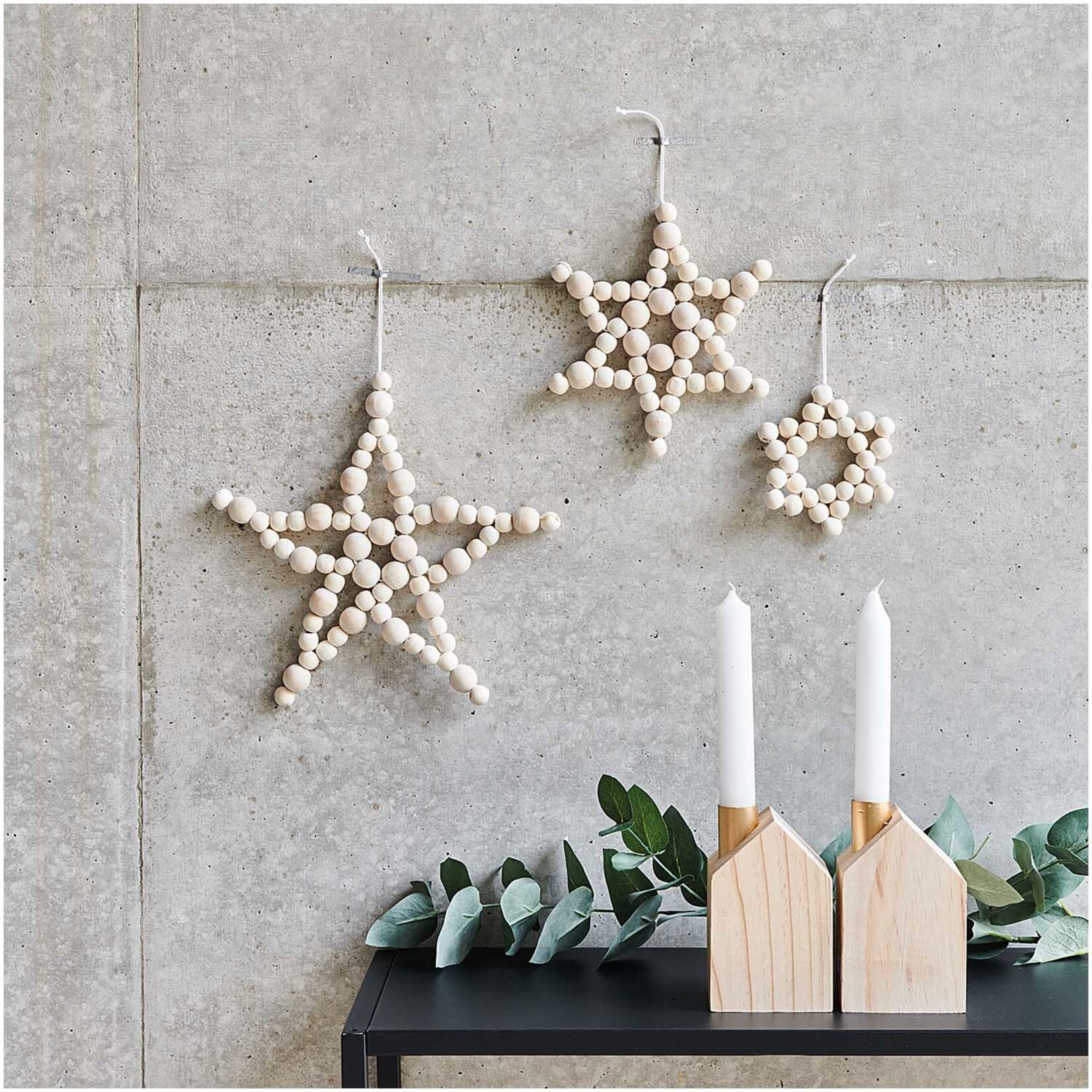 RICO Wooden bead hanger star tall, 23x26x2cm