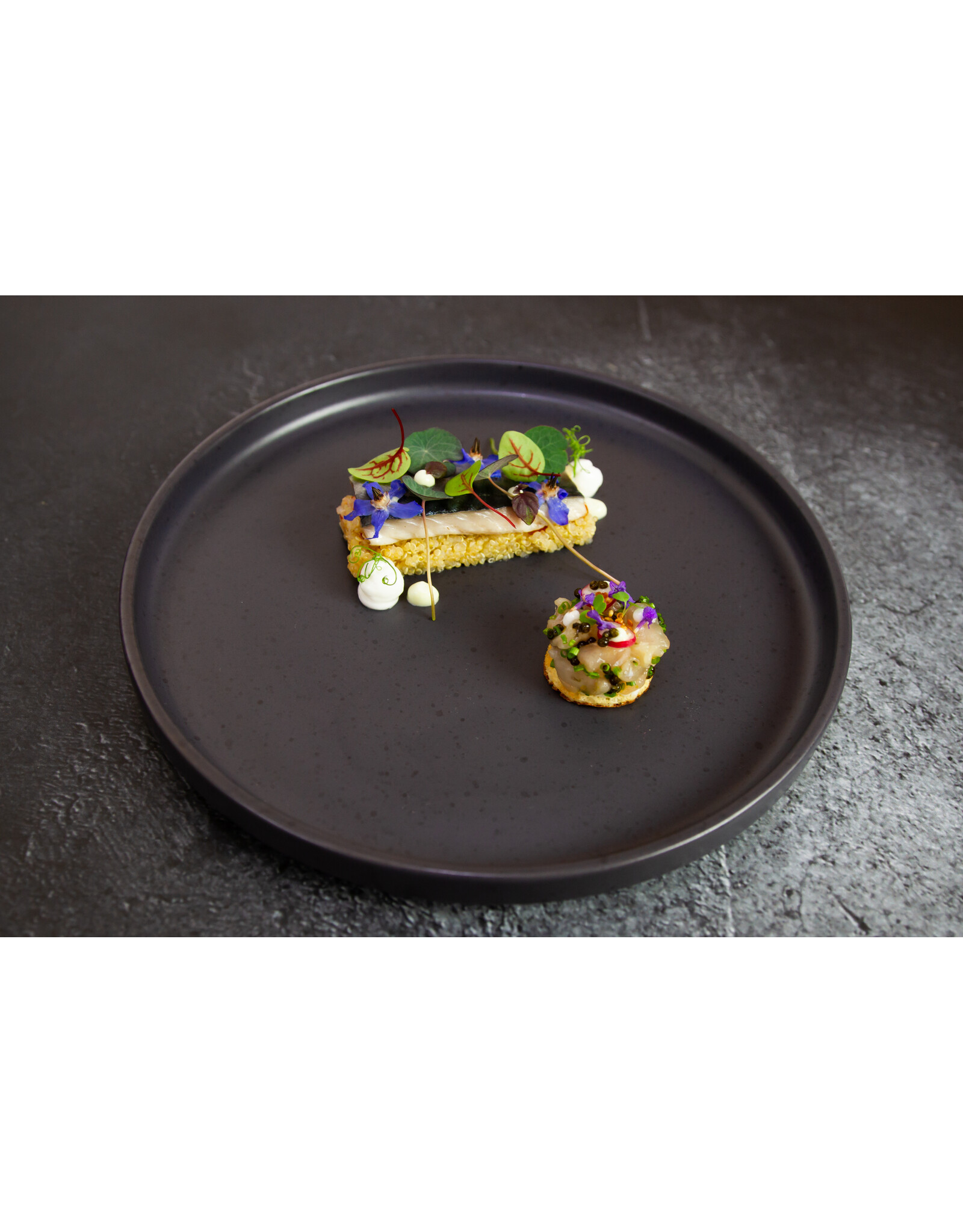 Stylepoint Presentation Shape Plate Raised Edge Stackable Black 25.4x3cm