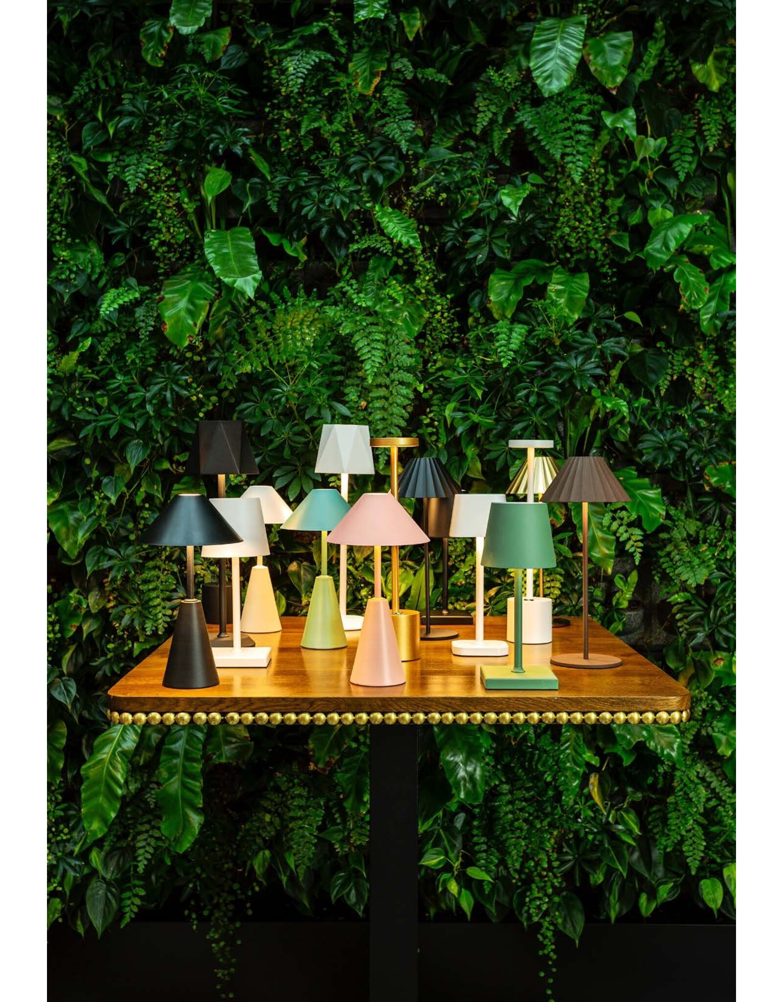 Stylepoint Delft wireless LED table lamp white