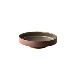 Stylepoint Forest round deep plate on a base with natural tones, 22.5cm