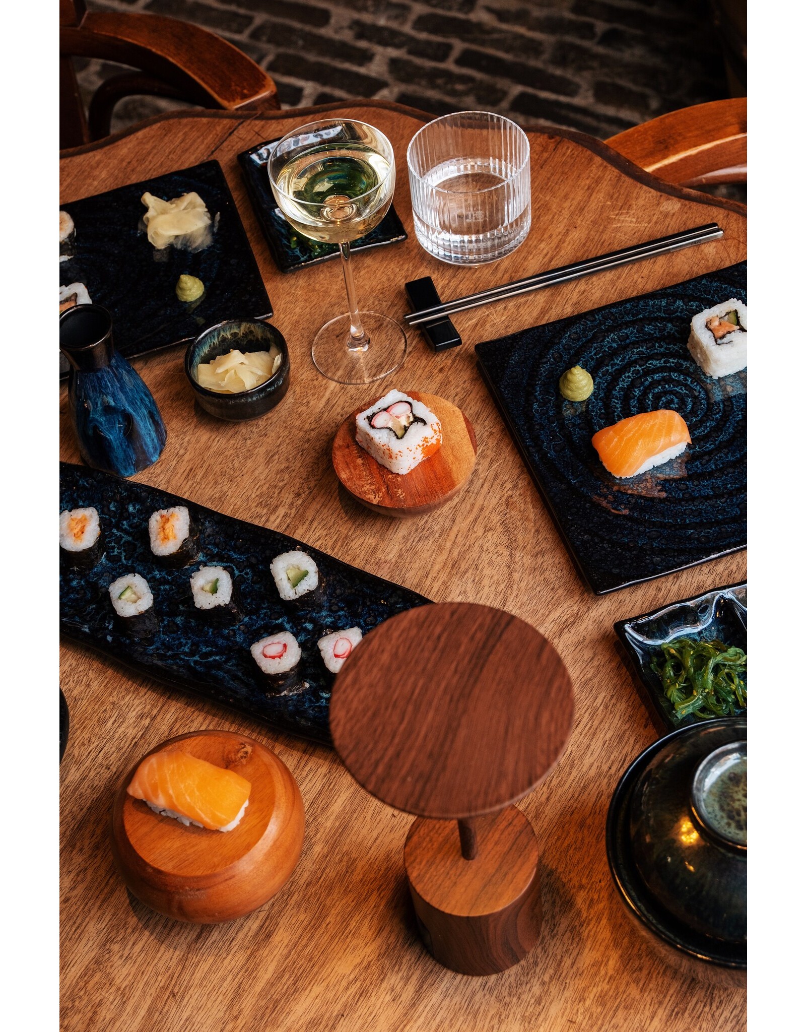 Stylepoint Sakura Blue bord ovaal 40,8 x 11,5 cm