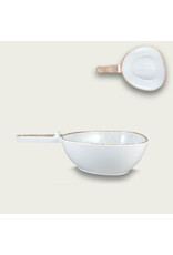 Arca Arca TIERRA White  Melamine kom met handvat 31x21x8cm. De Tierra melamine collectie straalt eenvoud en authenticiteit uit. Ontdek de collectie in verschillende kleuren - wit, grijs en zandkleur