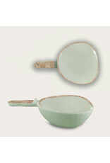 Arca Arca TIERRA Sand  Melamine kom met handvat 31x21x8cm. De Tierra melamine collectie straalt eenvoud en authenticiteit uit. Ontdek de collectie in verschillende kleuren - wit, grijs en zandkleur
