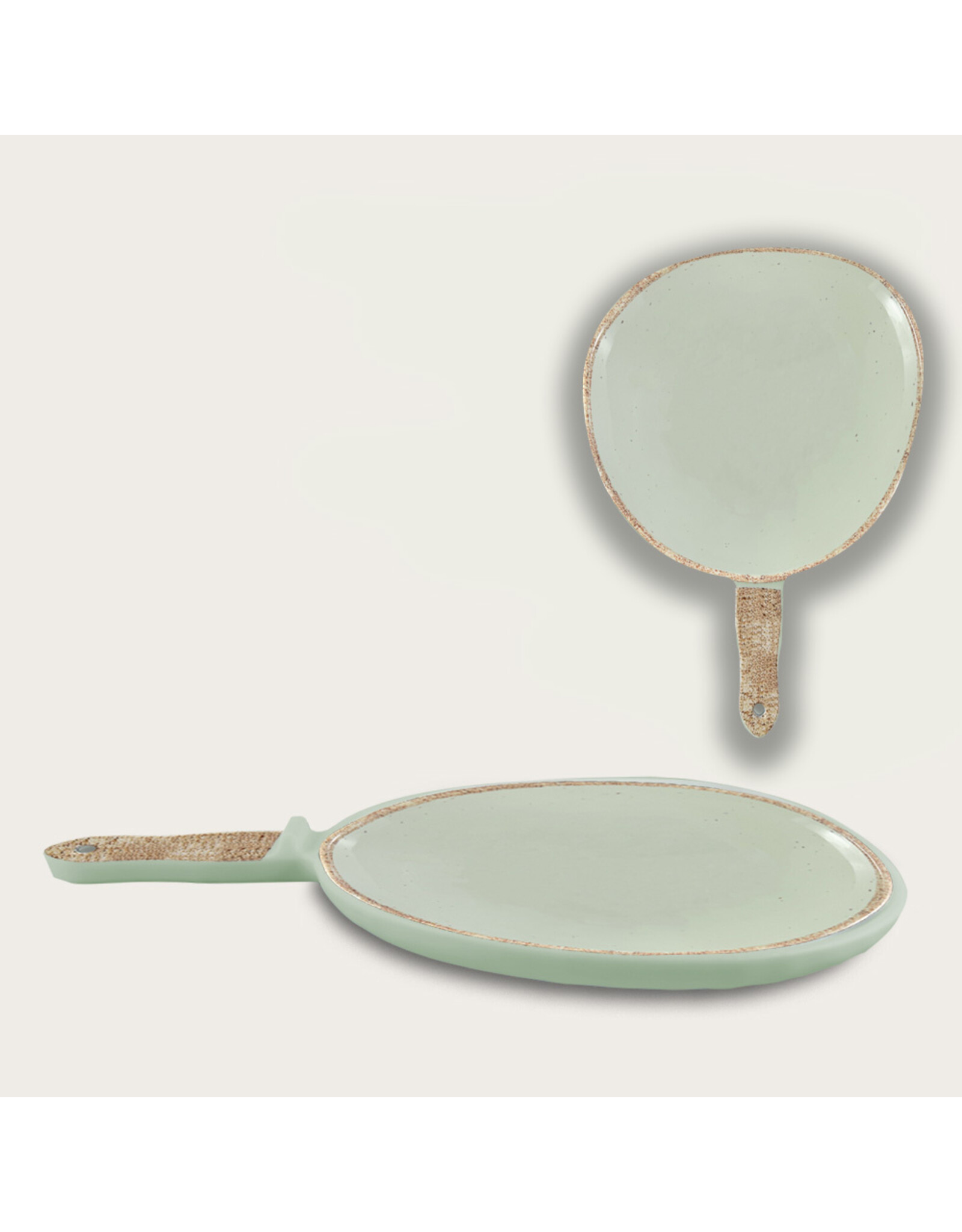 Arca Arca TIERRA Sand Melamine serveerbord met handvat 37x26x4cm. De Tierra melamine collectie straalt eenvoud en authenticiteit uit. Ontdek de collectie in verschillende kleuren - wit, grijs en zandkleur