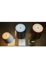 Arca Arca Draadloze Tafellamp BIANCO - wit - LED - dimbaar - geschikt voor buiten IP44 - incl fles adapter Arca Arca Draadloze Tafellamp BIANCO - wit - LED - dimbaar - geschikt voor buiten IP44 - incl fles adapter