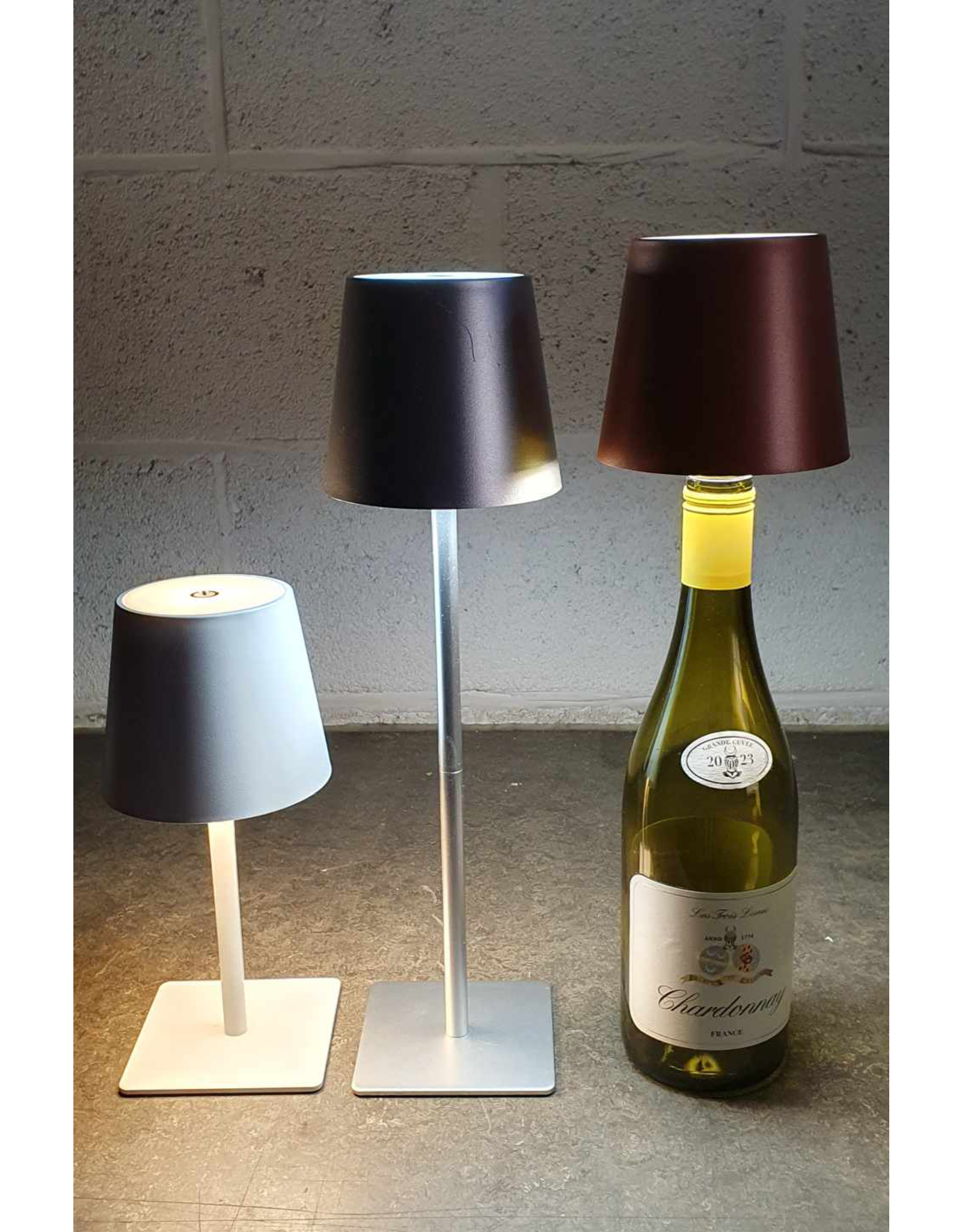 Arca Arca Wireless table lamp ORO - gold-coloured - LED - dimmable - suitable for outdoor use IP44 - incl bottle adapter