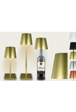 Arca Arca Draadloze Tafellamp ORO - goudkleurig - LED - dimbaar - geschikt voor buiten IP44 - incl fles adapter Arca Arca Draadloze Tafellamp ORO - goudkleurig - LED - dimbaar - geschikt voor buiten IP44 - incl fles adapter