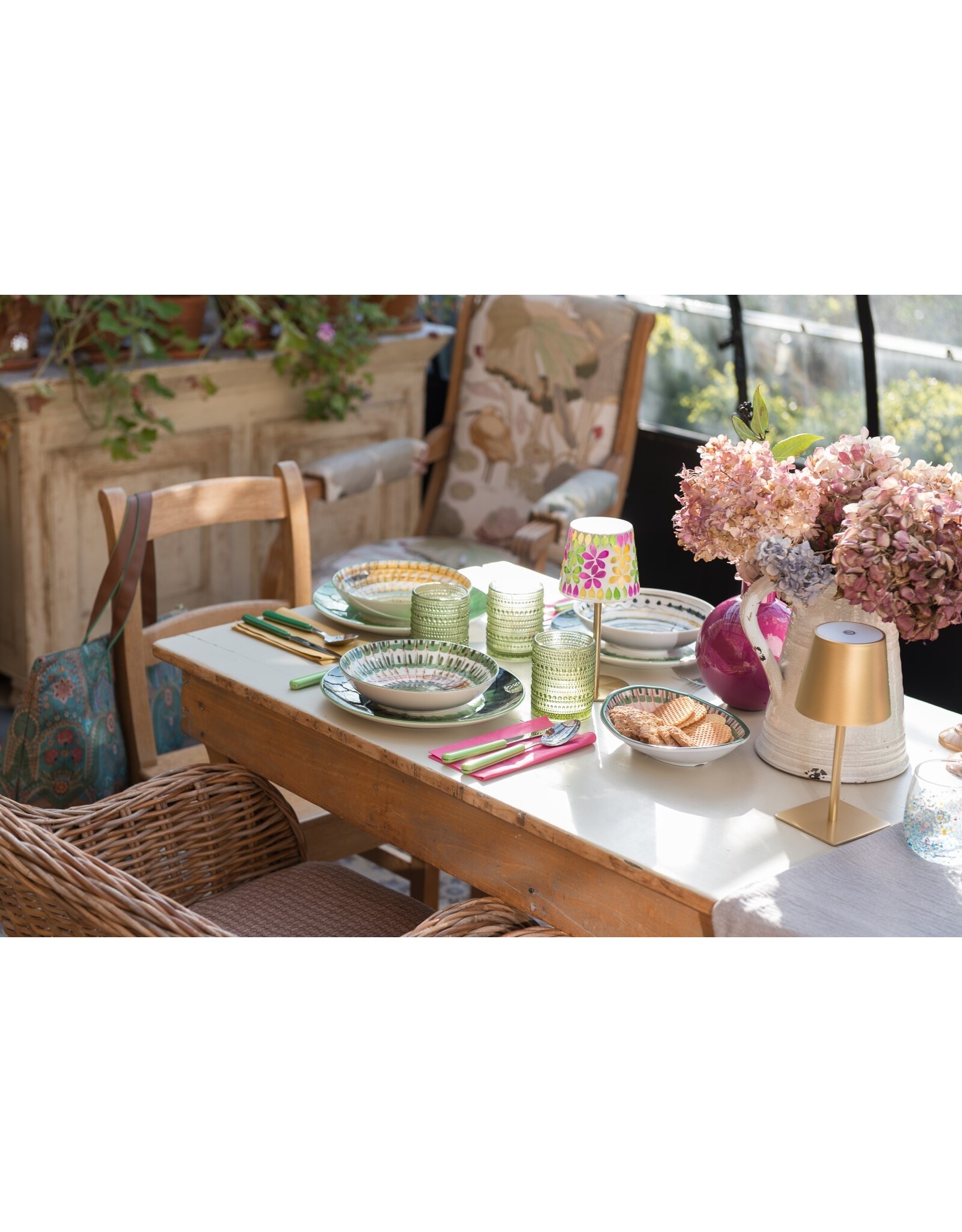 Arca Arca Draadloze Tafellamp ORO - goudkleurig - LED - dimbaar - geschikt voor buiten IP44 - incl fles adapter