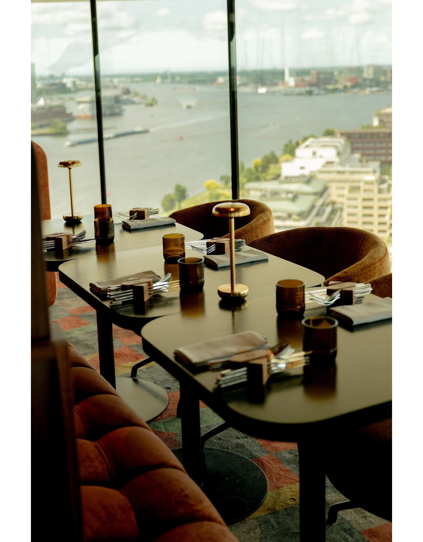 Humble Humble Air Hospitality Table Light Gold, with very long burning time up till 140hrs