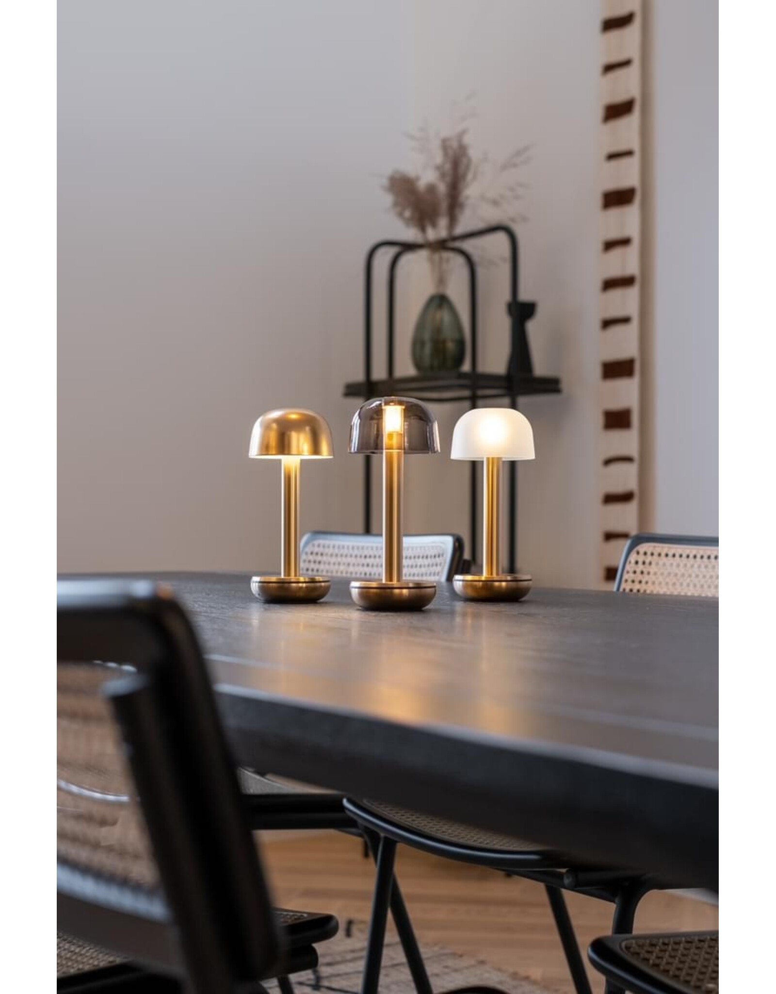 Humble Humble TWO Horeca Table Light Gold PC Smoked, met lange brandduur tot 96u