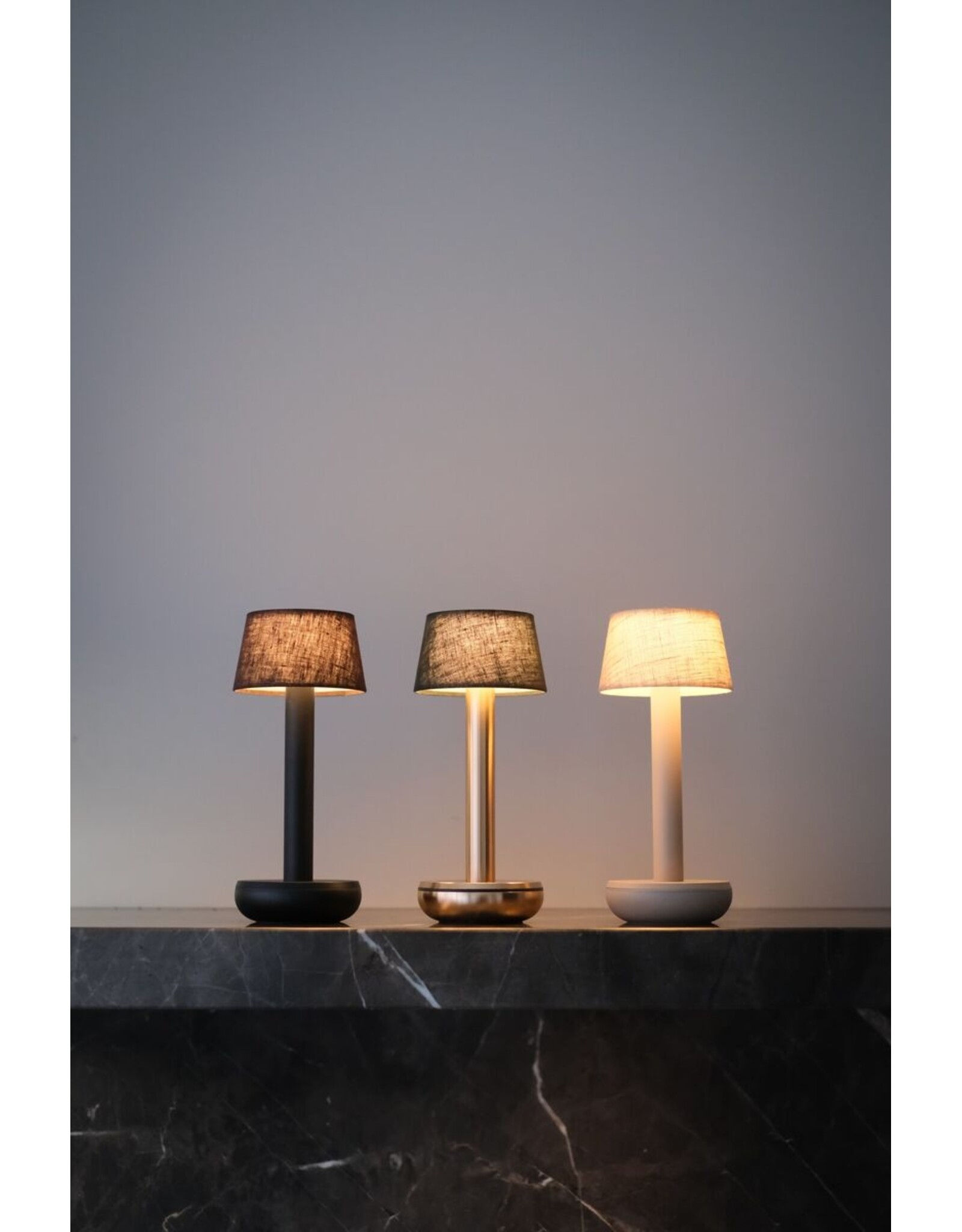 Humble Humble TWO Horeca Table Light Beige/Beige Linen, met lange brandduur tot 96u