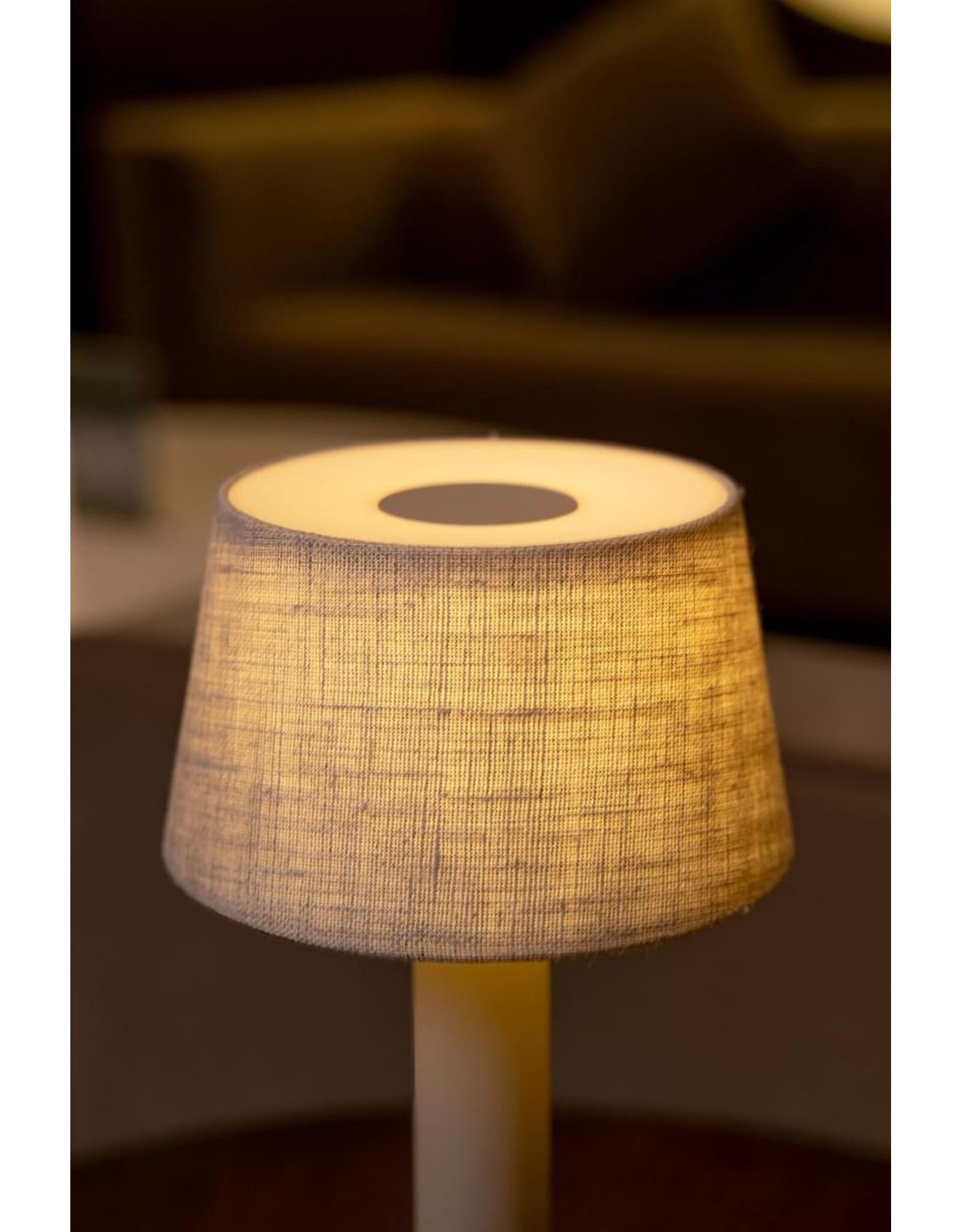 Humble Humble TWO Horeca Table Light Beige/Beige Linen, met lange brandduur tot 96u