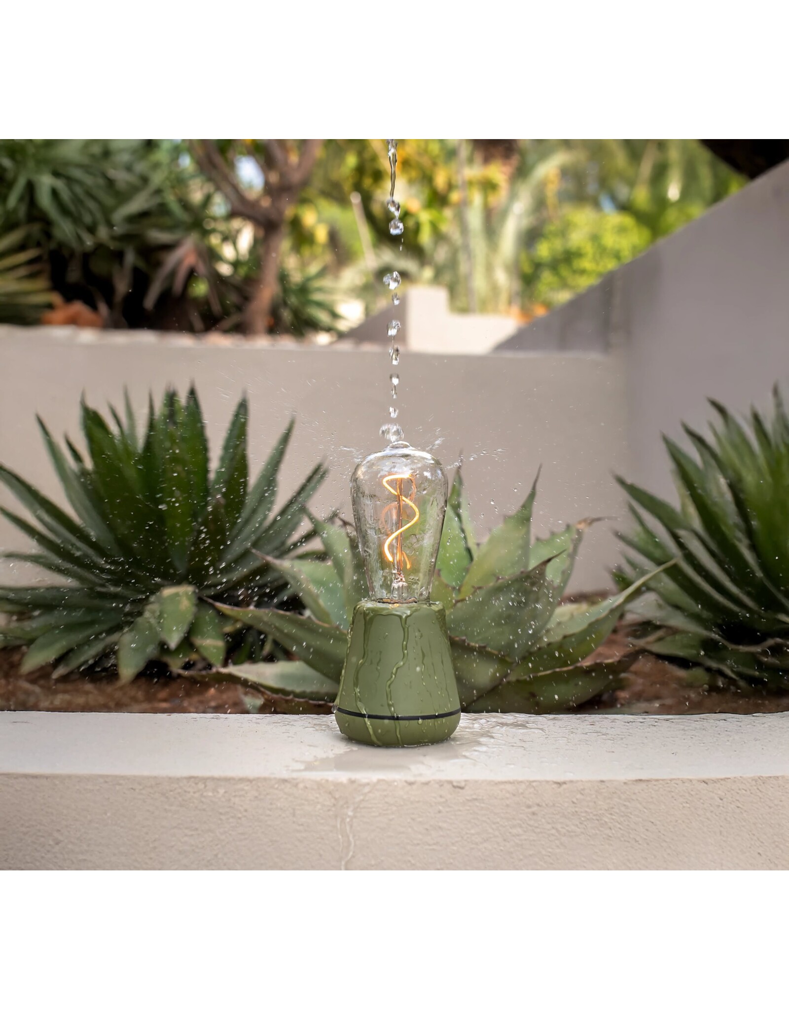 Humble Humble ONE  Hospitality Table Light Moss PET, with very ong burning time up till 140hrs