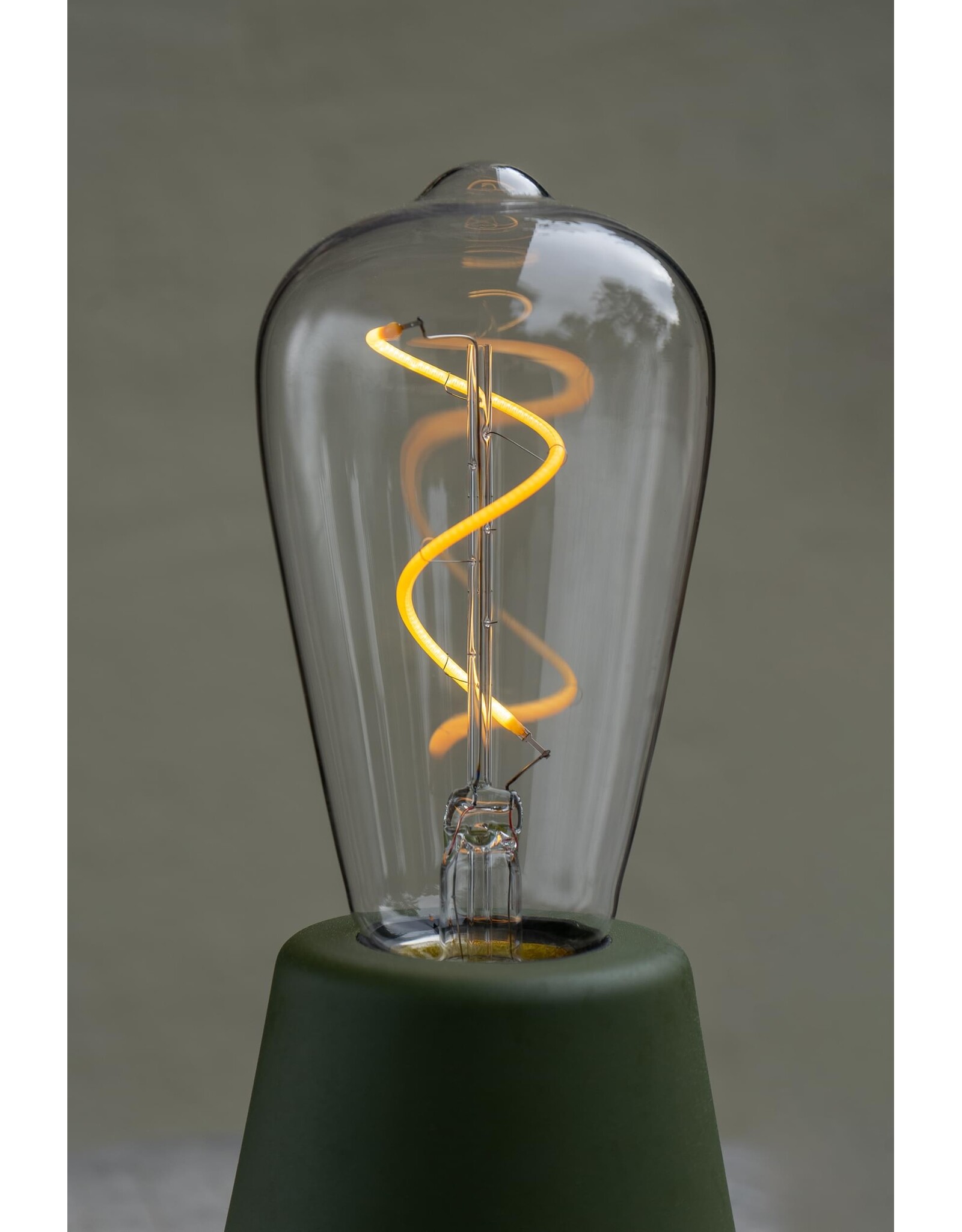 Humble Humble ONE  Hospitality Table Light Moss PET, with very ong burning time up till 140hrs
