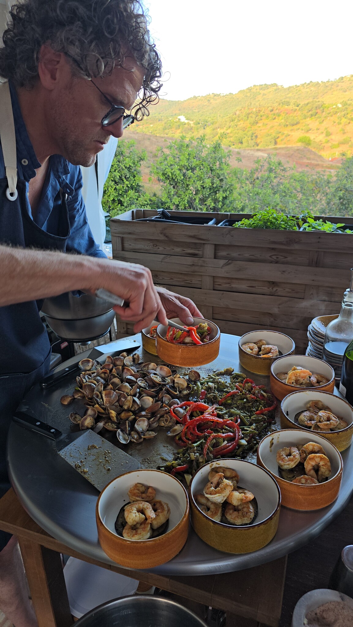 Qookingtable serves in 'Jersey' bowls