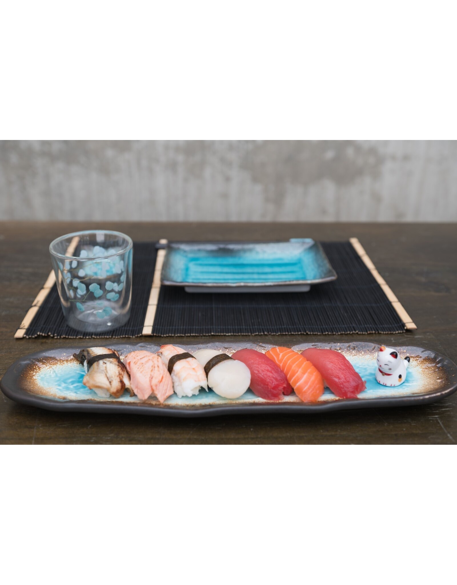 EDO Japan Japanese porcelain sauce dish Yaketa 9x7cm, blue/brown