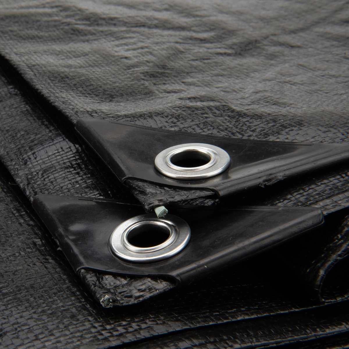 Afdekzeil 6x12 zwart 170gr PE - Bouwzeil met zeilringen iedere 50cm