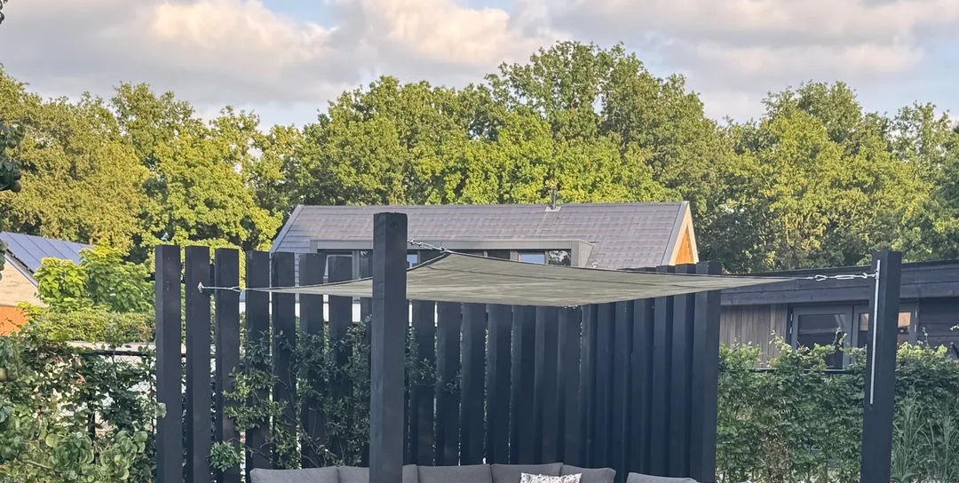 Wat is beter, een screendoek of schaduwdoek?