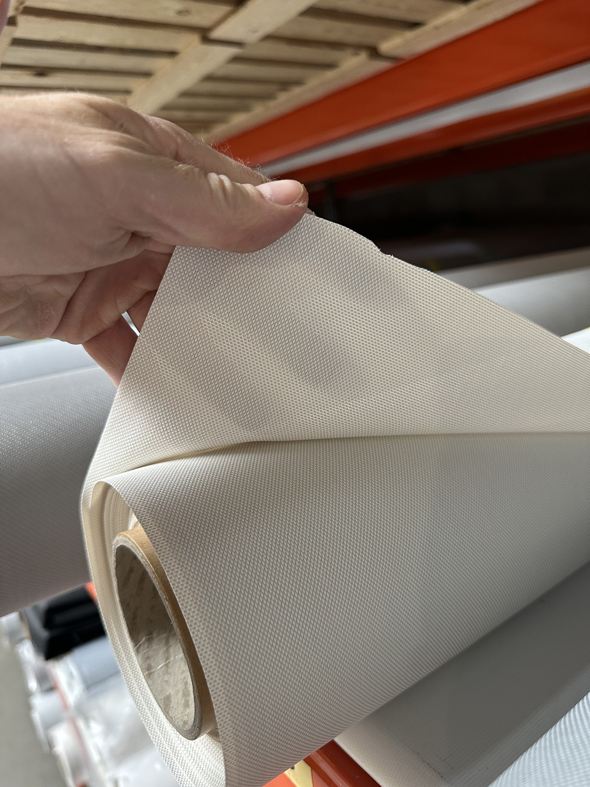 Screendoek geweven 3% wit per meter – sterke zonwering met behoud van zicht