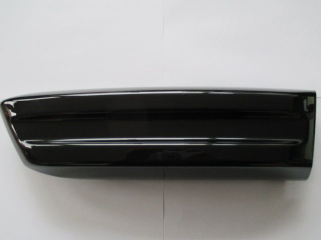 LR045047  COVER - FRONT FOG LAMP LEFT HAND