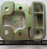 LR077708  Upper Front Door Hinge RH Defender