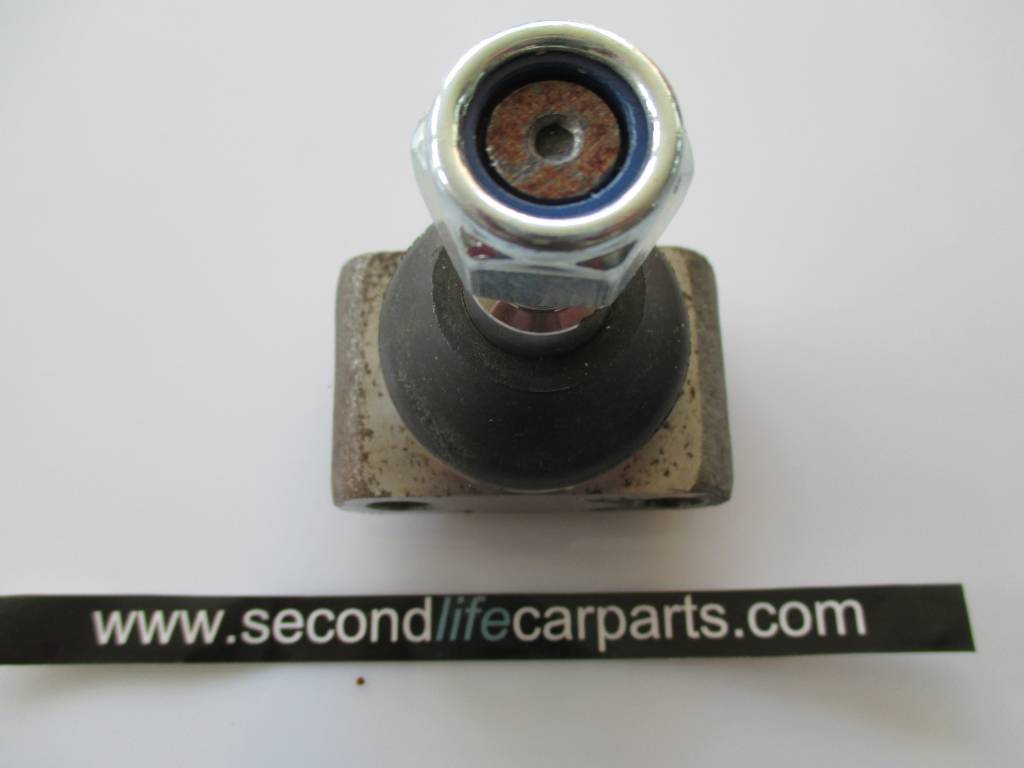 CAC9938  UPPER BALL JOINT