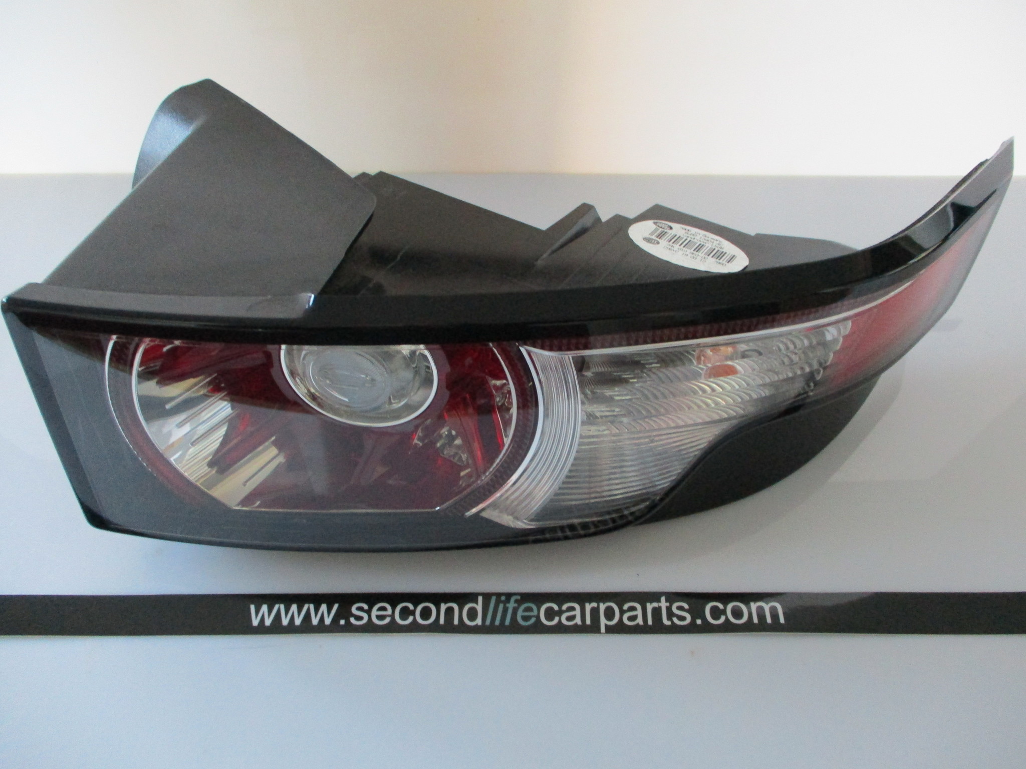 LR074796  Lamp  tail lamp assembly rh