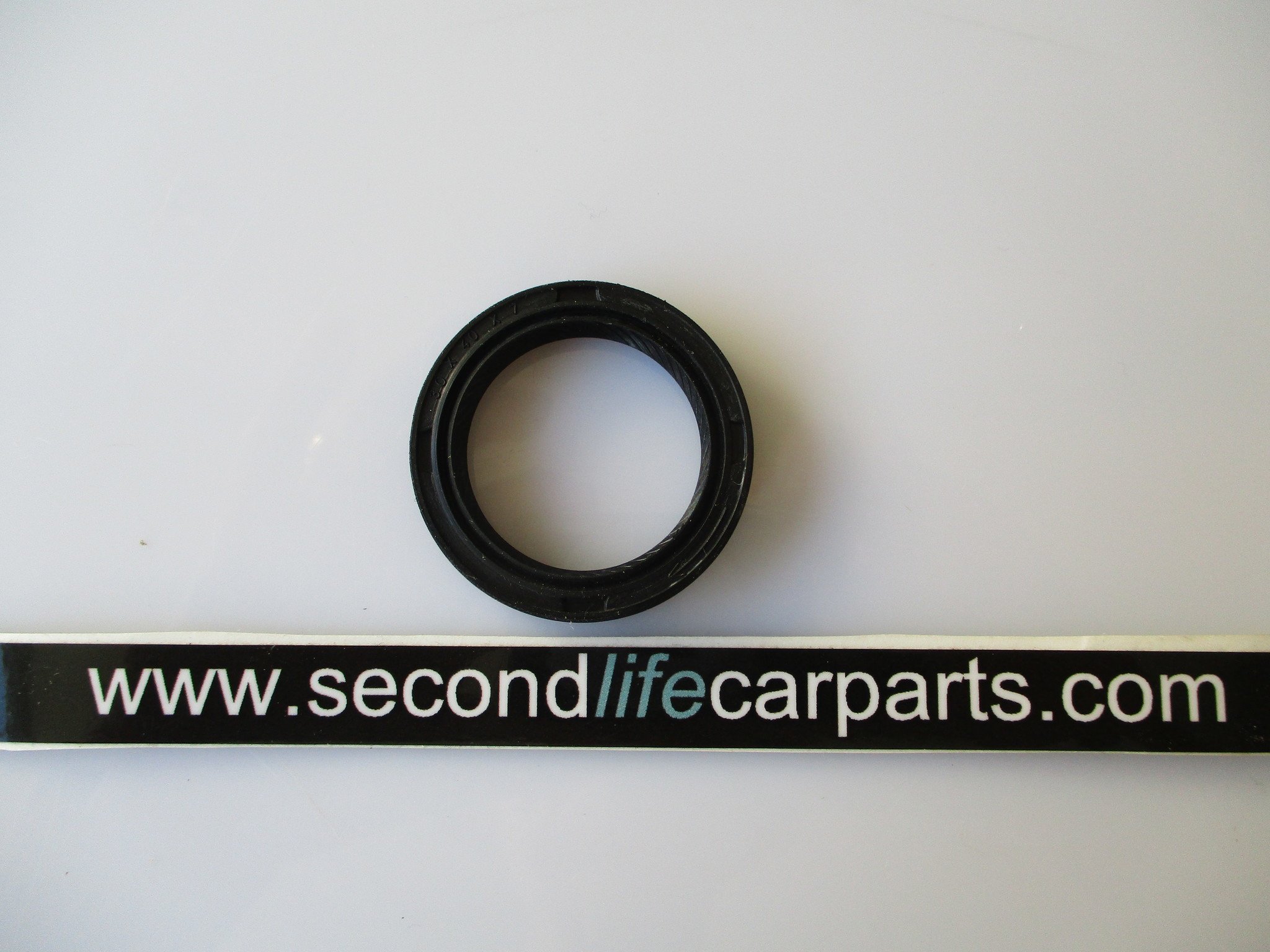 LUC100290LR  CAMSHAFT OIL SEAL