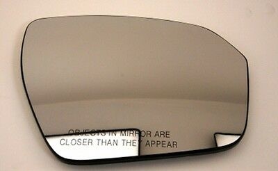 LR025210  Glass - Rear View Outer Mirror