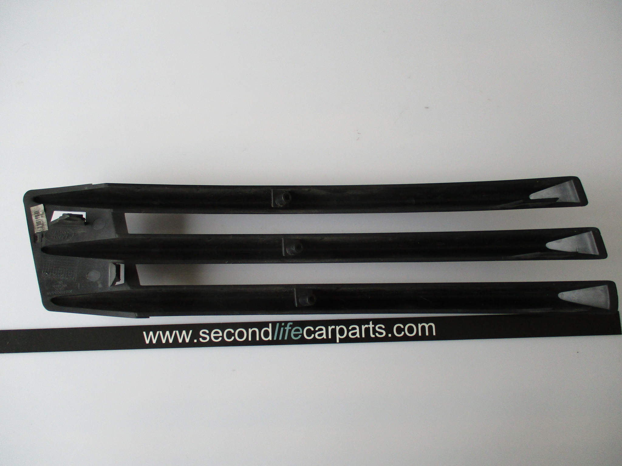 LR118372  INSERT  BUMPER  LH