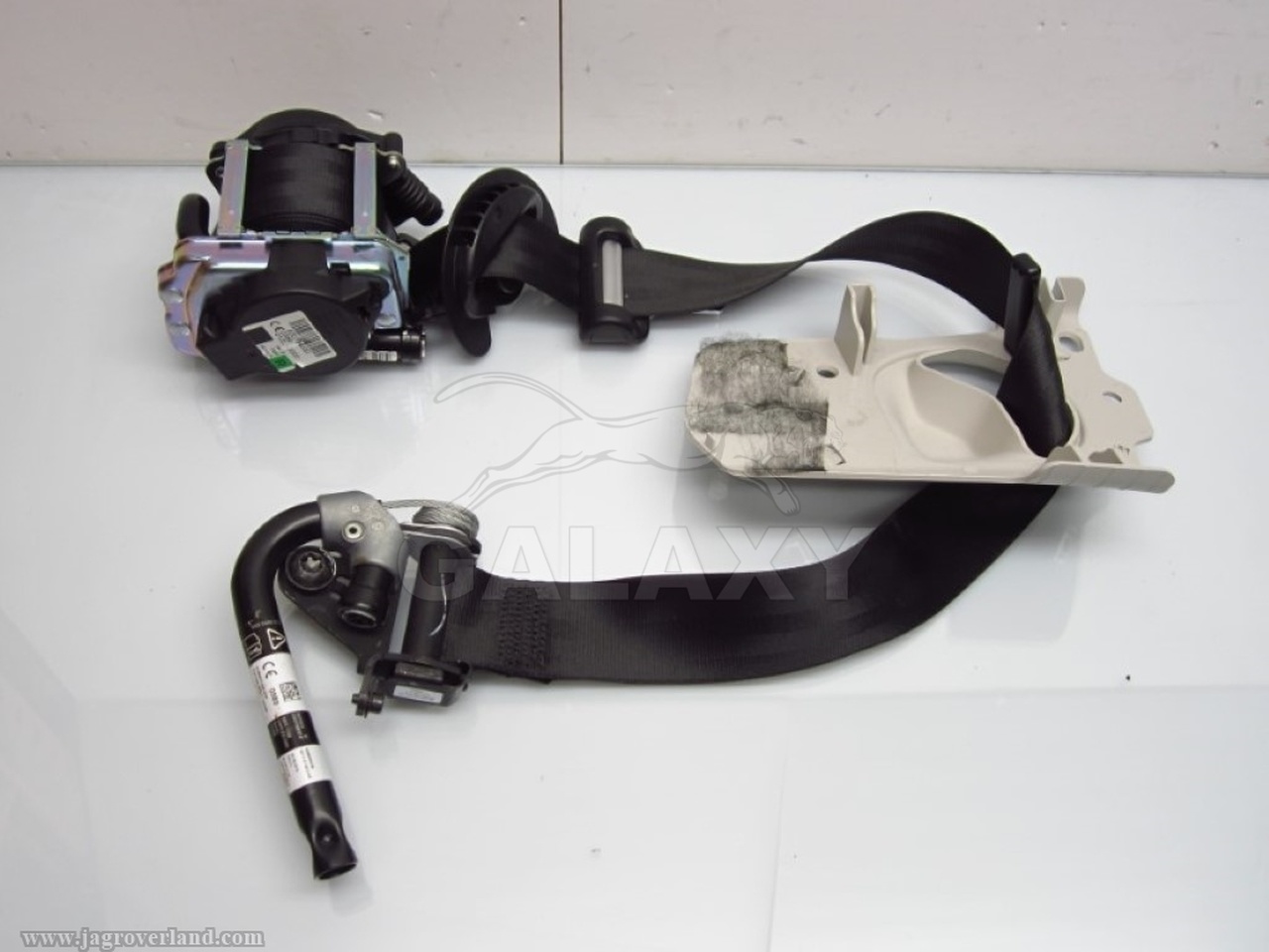 T2H16150PVJ  T2H53226PVJ  Front seatbelt, right Jaguar XF