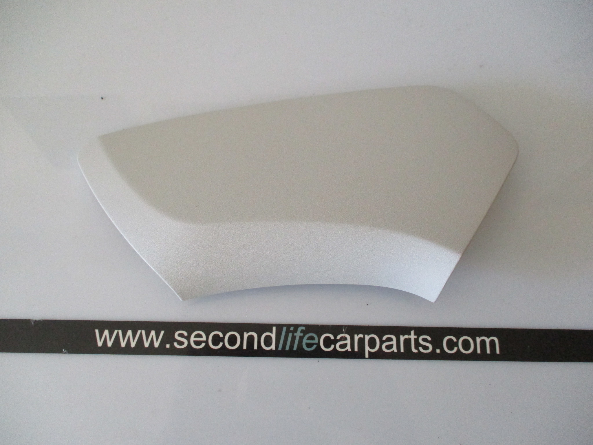 lr080693  moulding  seat valance